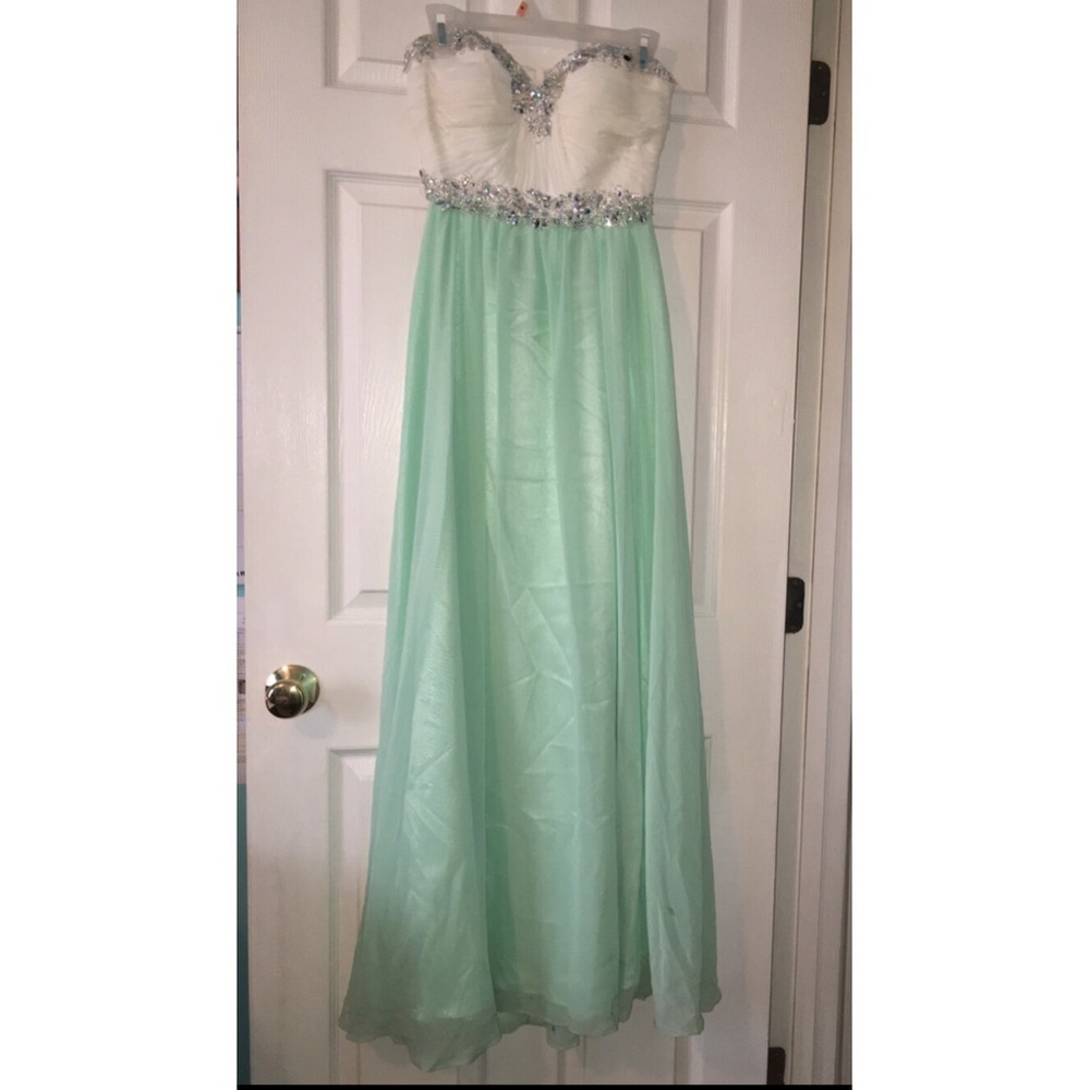 Prom dress